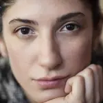 “La favola di essere donna”: a Correggio l’universo onirico di Katia Papaleo