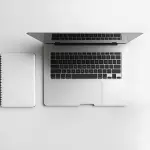 Terziario lombardo, giovani imprenditori fiduciosi: nel 2026 investimenti su digitale e IA