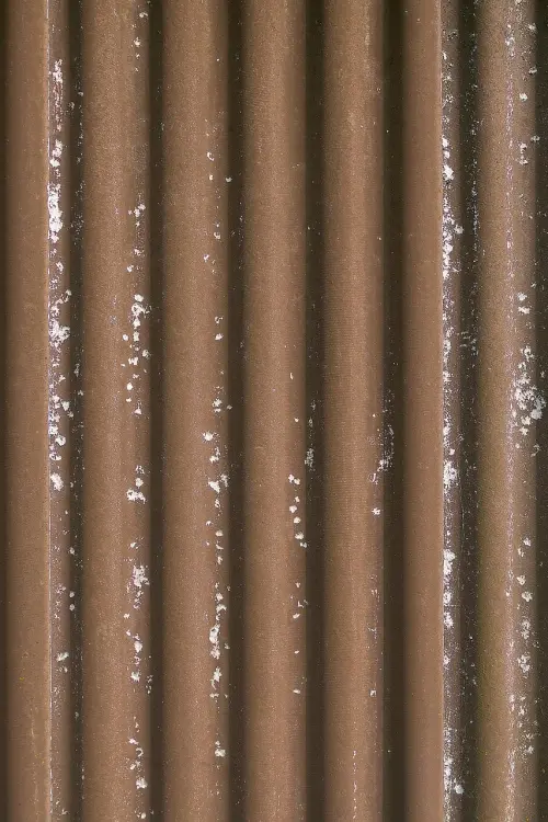 Lombardia, 4,5 milioni per la rimozione dell’amianto negli edifici Aler