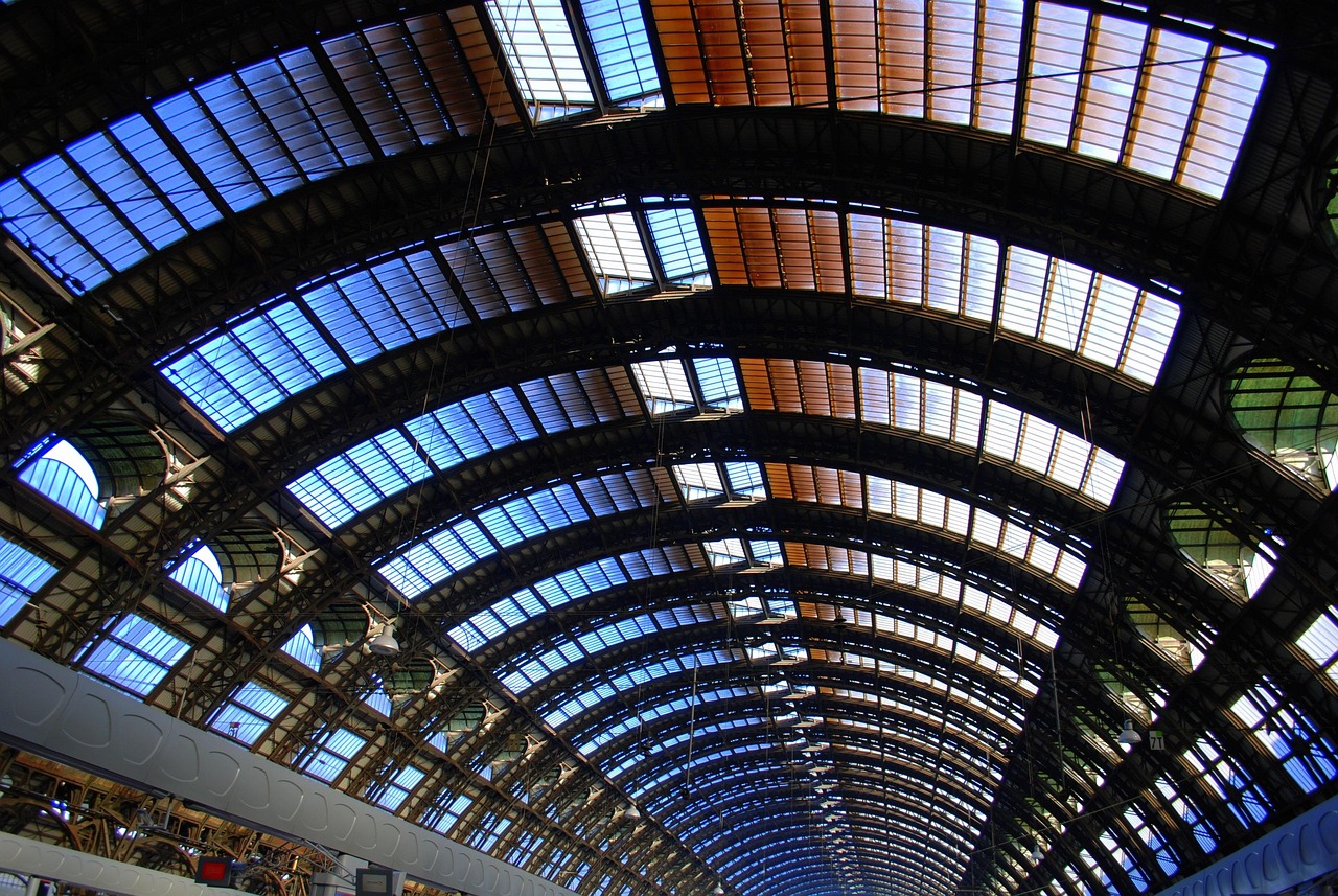 Milano, voucher mobilità per gli studenti del Salone del Mobile: al via la nuova fase del progetto MaaS