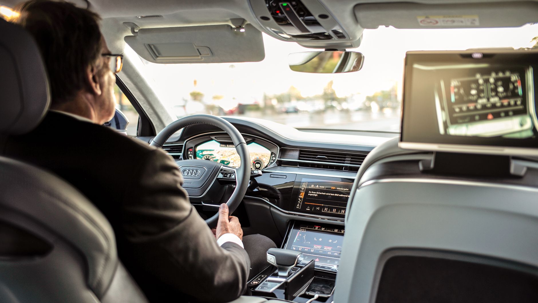 Milano, accordo con Niulinx per testare la guida autonoma